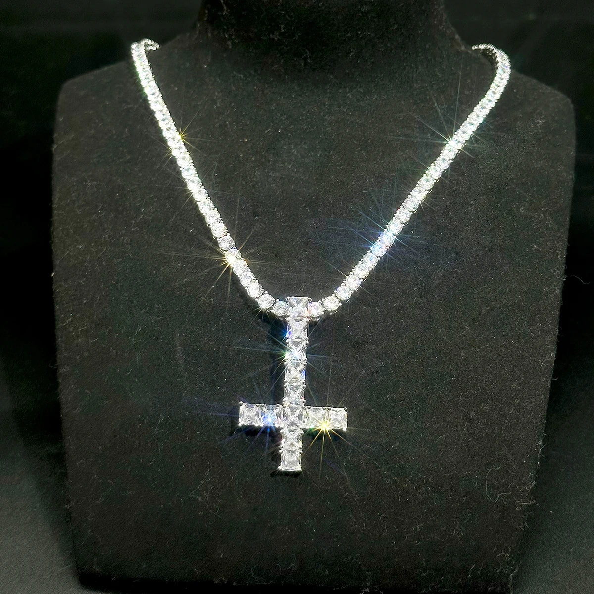 UPSIDE DOWN CROSS